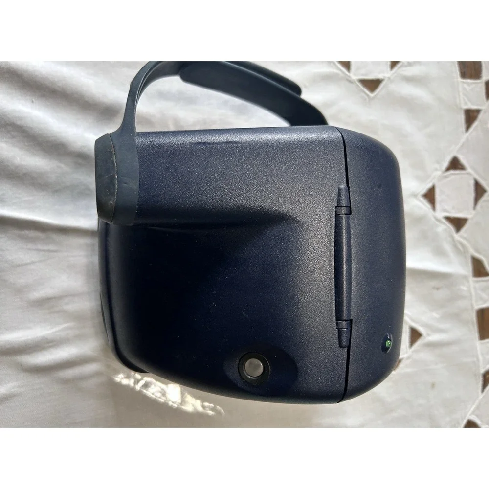 Polaroid 600 Blue Instant Film Camera w/ Built-In Flash Vintage Style *UNTESTED*